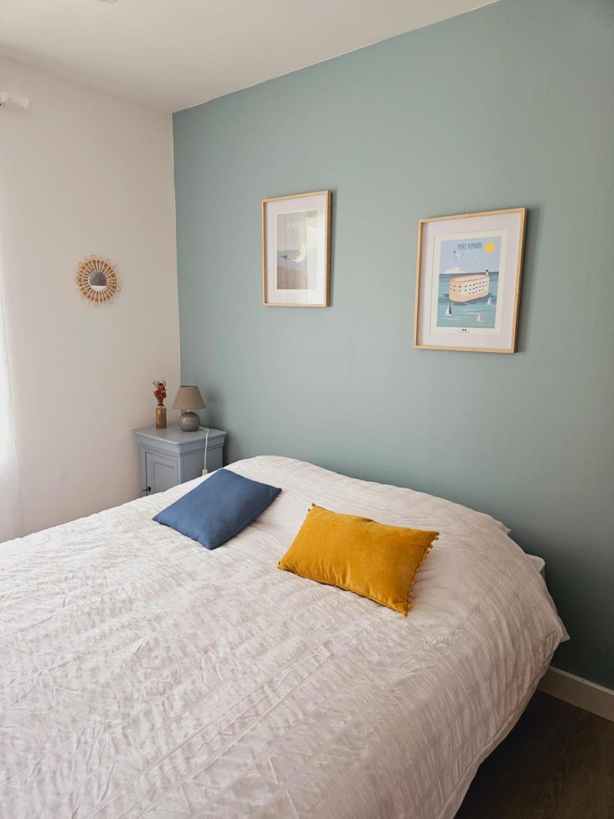 Maison De Entiere A 10 Mn De La Rochelle Holiday home *