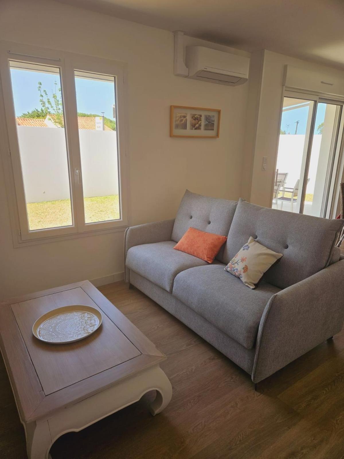 Maison De Entiere A 10 Mn De La Rochelle Holiday home *